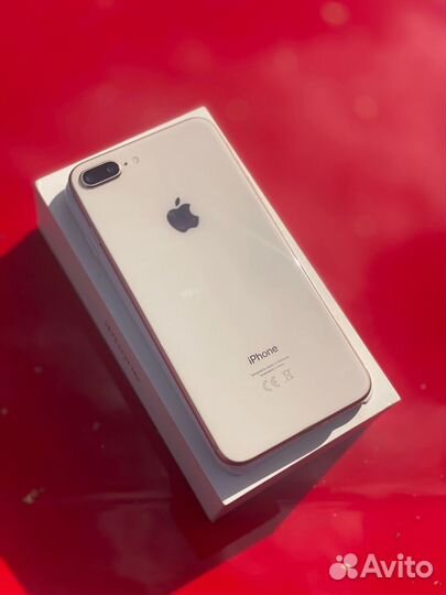 iPhone 8 Plus, 64 ГБ