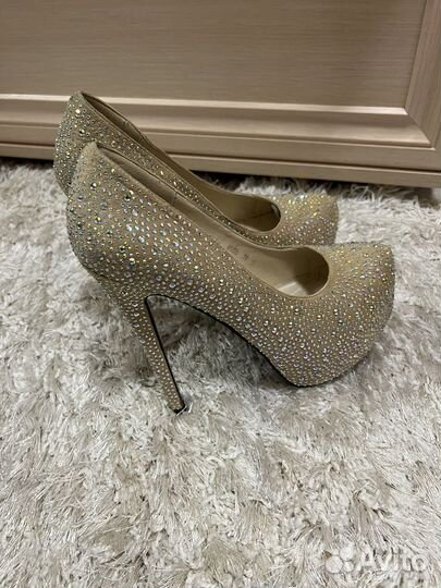 Туфли женские 39 размер