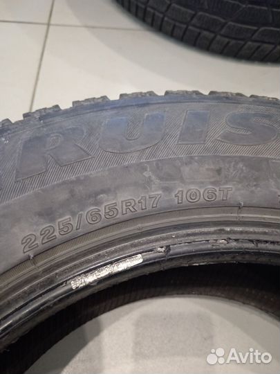 Bridgestone Ice Cruiser 7000 225/65 R17 106T