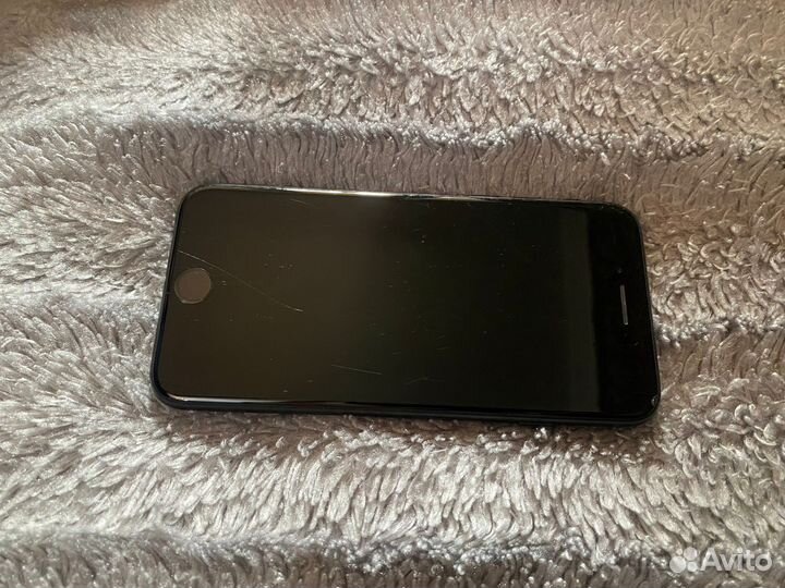 iPhone SE (2020), 128 ГБ