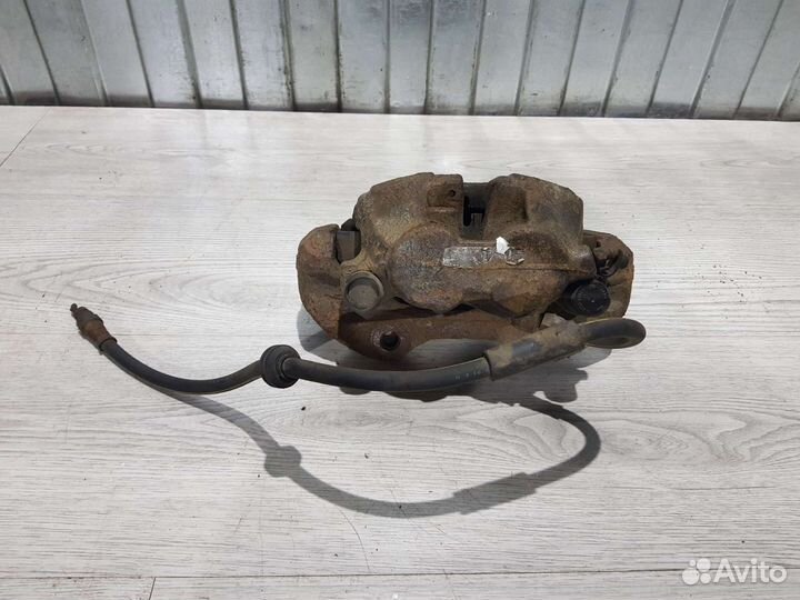 Суппорт передний левый Mercedes-Benz M-class W164