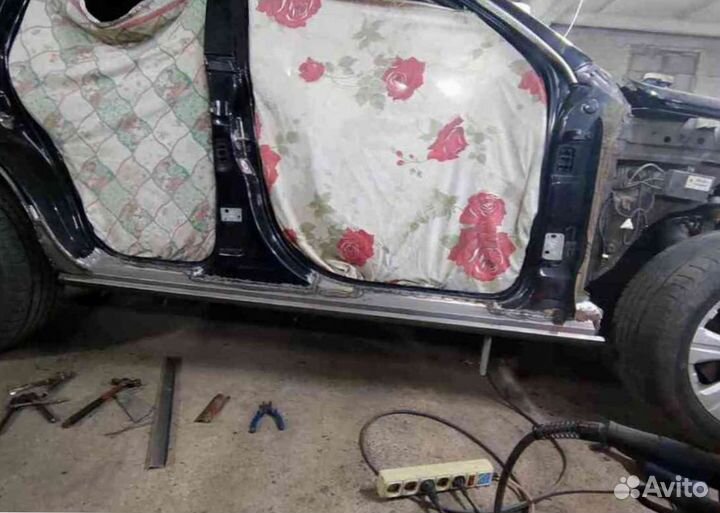 Пороги для Volkswagen Touareg 2002-2010 (GP)