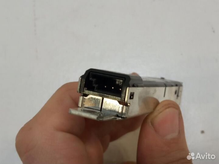 Усилитель антенны Audi A5 8T 8TA