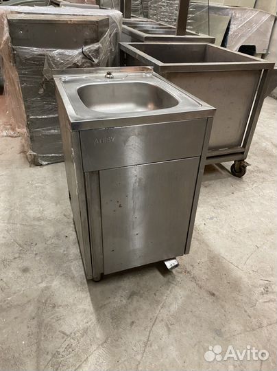 Рукомойник педальный