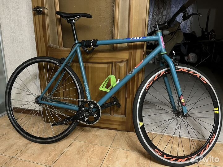 Трековый велосипед