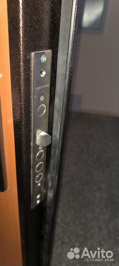 Дверь входная металлическая