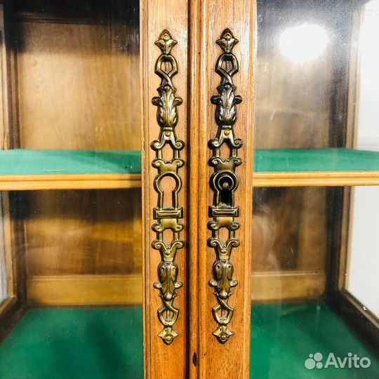 Витрина старинная