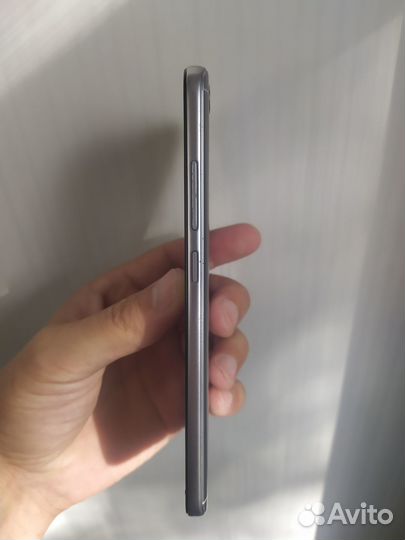 Телефон Xiaomi redmi note 5a