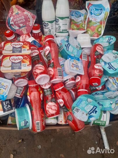 Корма для животных,мясо,хлеб,овощи,молочка