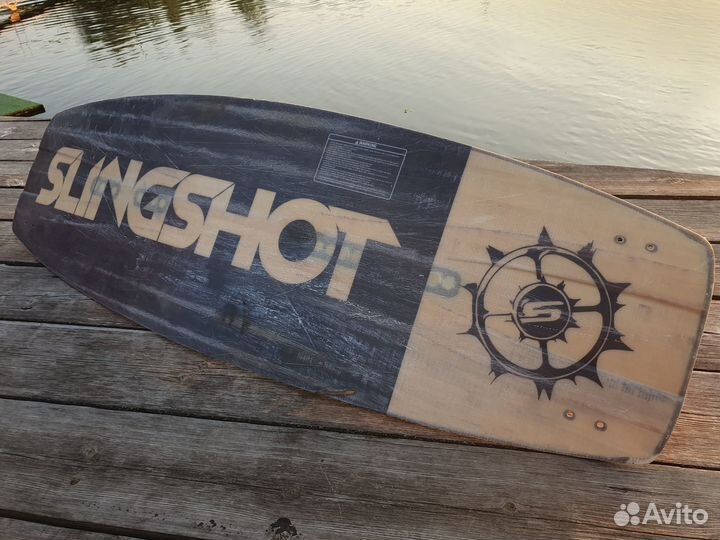 Вейкборд Slingshot Oli144