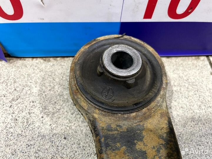 Рычаг передний левый Peugeot 307