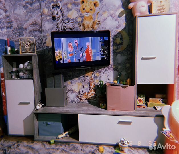 Стенка в гостиную