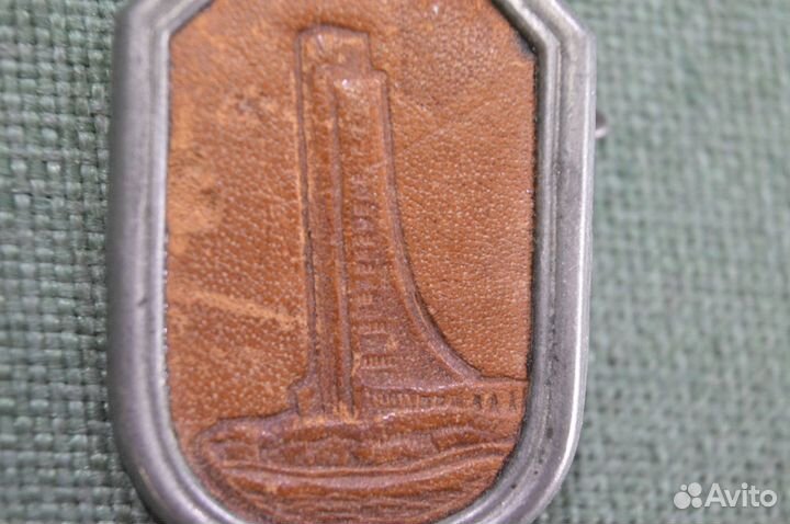 Знак значок закатной 