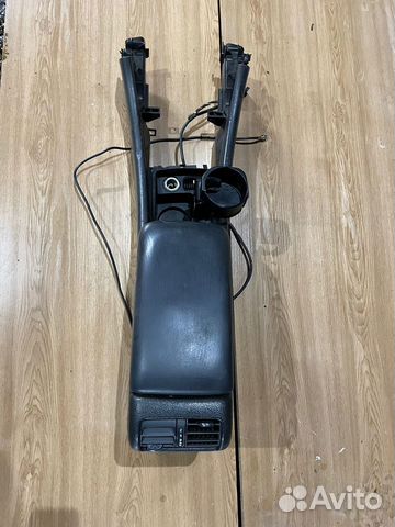 Мерседес w203 купе центральная консоль подлокотник