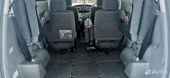 Toyota Voxy 2.0 AT, 2006, 162 568 км