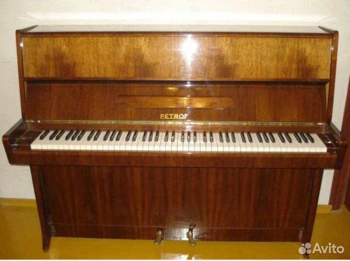 Пианино Petrof Чехия