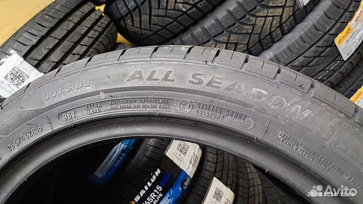 Fortune FSR702 275/35 R18 99W