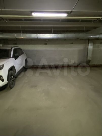 Машиноместо, 12 м²