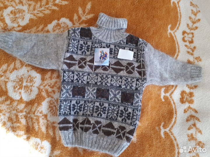 Свитер шерстяной детский