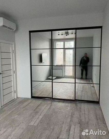 Шкаф купе с зеркалом