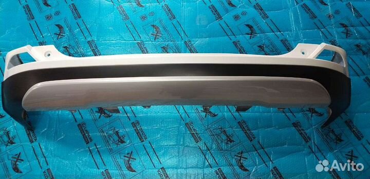 Бампер задний Тойота Рав 40 рест белый глянец