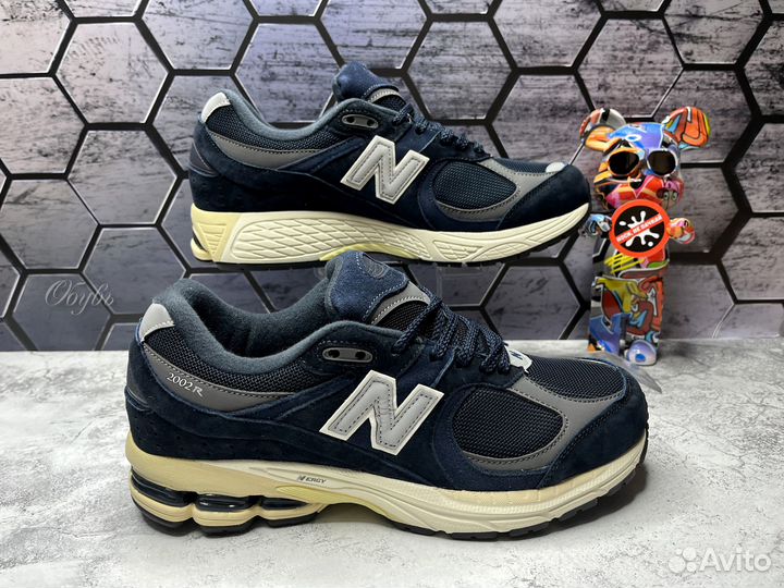 Кроссовки New Balance 2002r blue