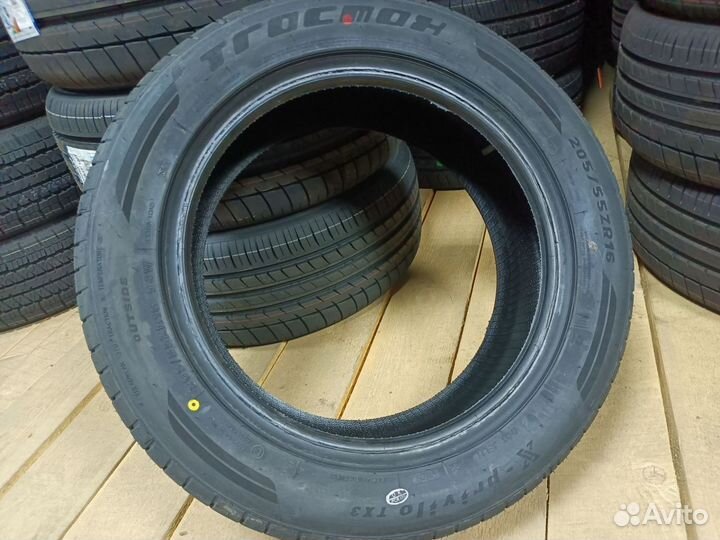 Tracmax X-Privilo TX3 245/40 R18 97Y