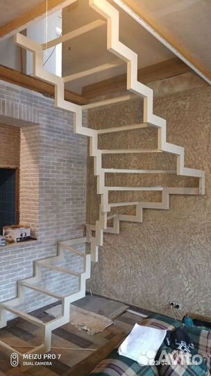 Каркас лестницы металлический