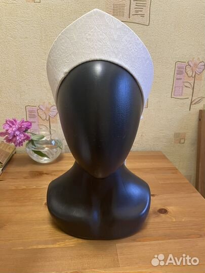 Кокошник современный, венец