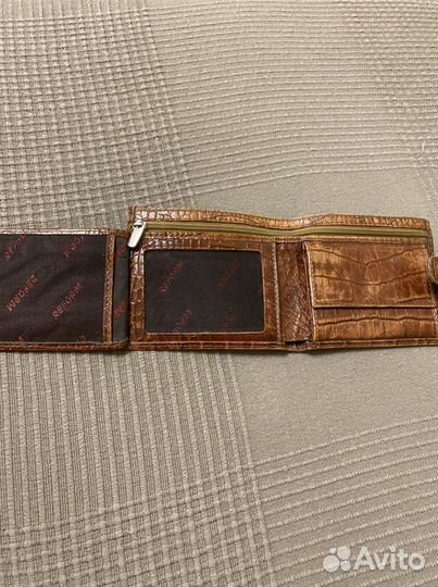 Мужское кожаное портмоне