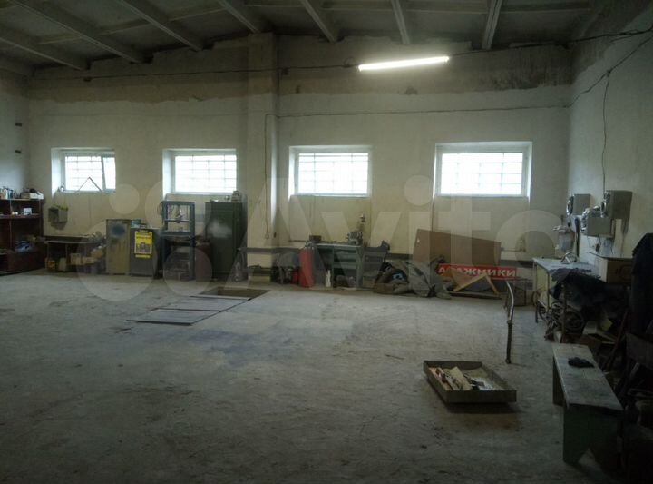 Гараж, > 30 м²