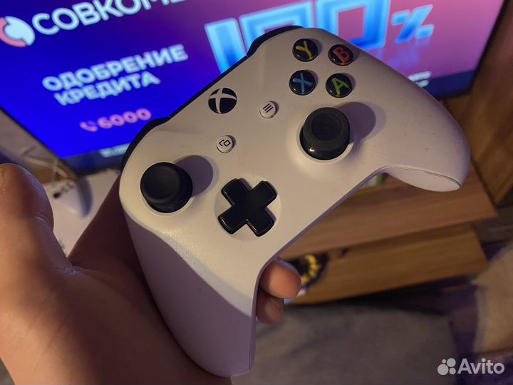 Xbox one s 2 геймпада 1tb