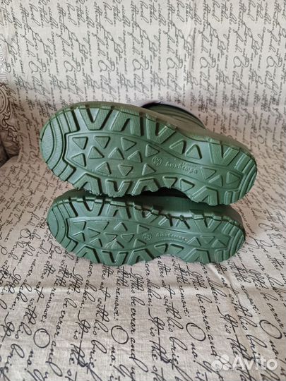 Резиновые сапоги