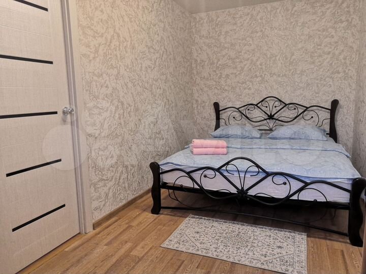 2-к. квартира, 52 м², 4/6 эт.