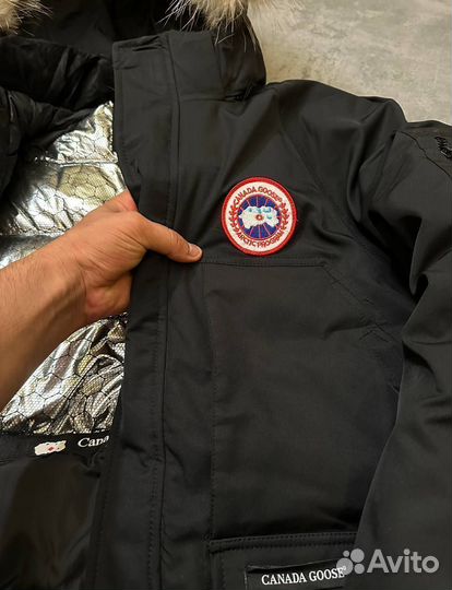 Пуховик Canada Goose с мехом