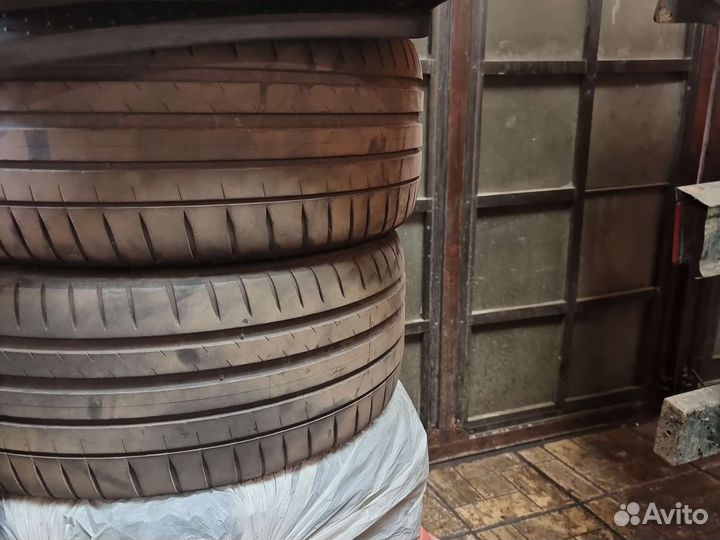 Michelin Pilot Sport 4 225/40 R18