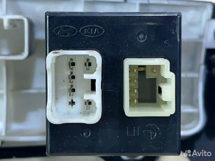 Накладка торпедо Kia Ceed универсал G4FC 2012