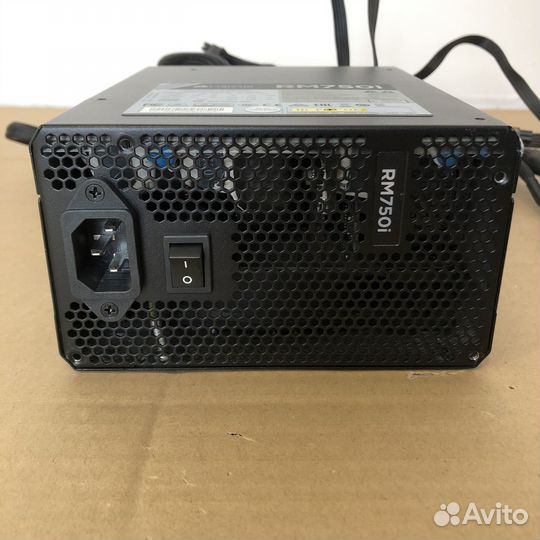 Блок питания для пк модульный RM750i