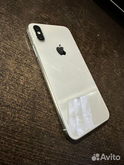 iPhone X, 64 ГБ