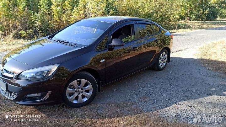 Opel Astra 1.6 МТ, 2013, 160 000 км