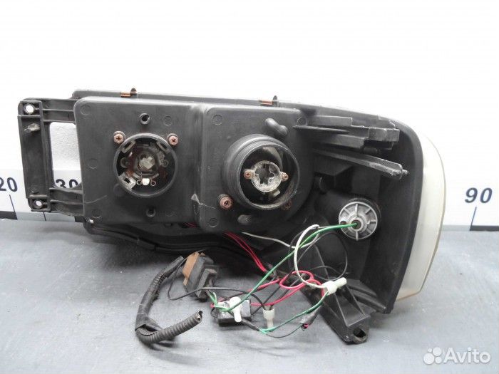Фара правая для Dodge RAM III (DR/DH)