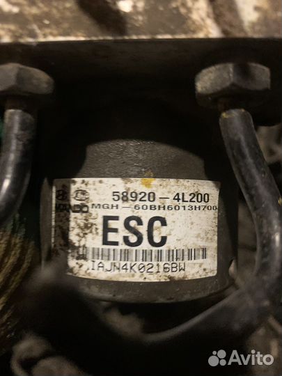 Хюндай солярис Hyundai Solaris блок абс