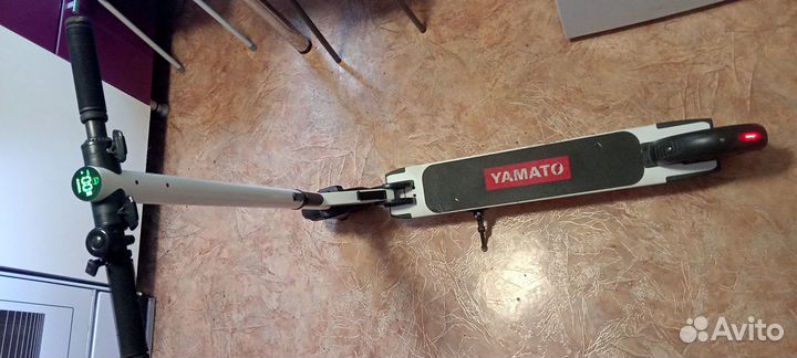 Электросамокат Yamato Pes 0810