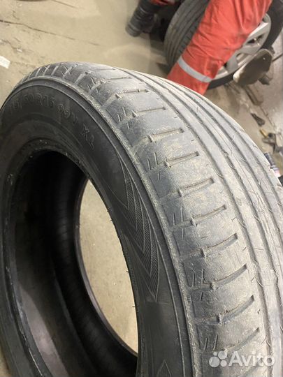 Nokian Tyres Hakka V 215/60 R16