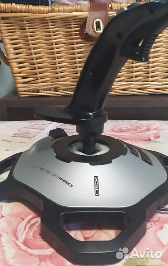 Джойстик Logitech Extreme 3D Pro