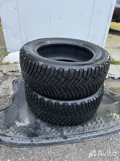 Michelin X-Ice North 4 255/55 R18