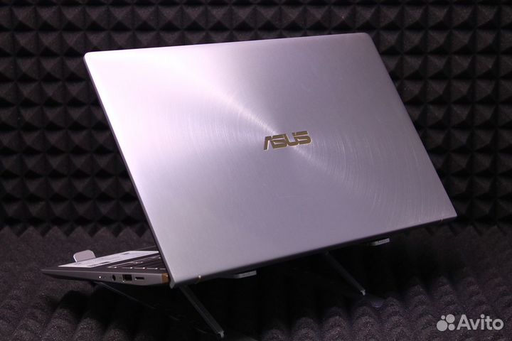 Шикарный ультрабук Asus ZenBook 14