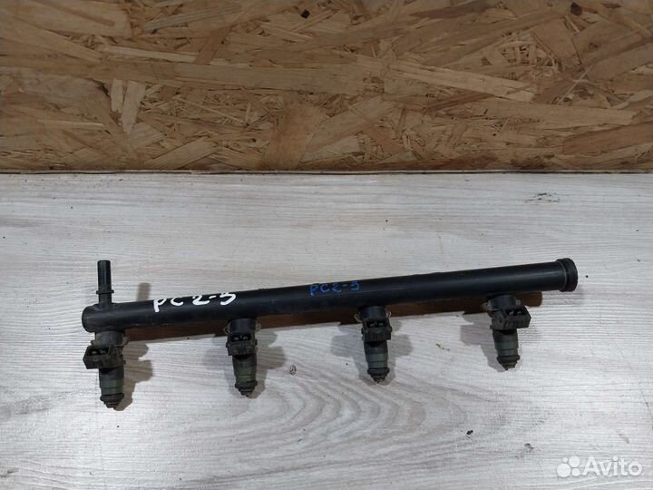 Рампа топливная Renault Symbol 2 форсунки