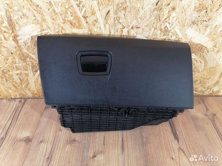 BMW 5 F10/F11 Бардачок в сборе ящик