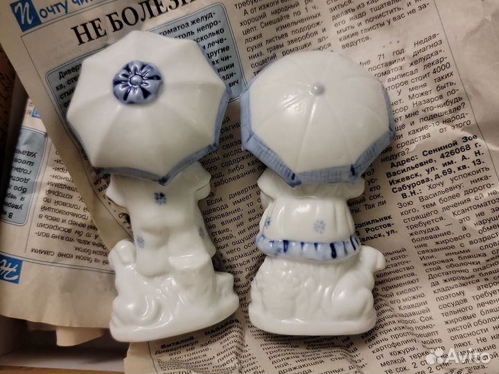 Фарфор антиквариат мальчик и девочка